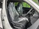 ヴェゼル ｅ：ＨＥＶ　Ｚ　登録済未使用車　純正９型ナビ　バックカメラ　衝突軽減システム　レーダークルーズ　置くだけ充電　電動リアゲート　コーナーセンサー　スマートキー　ＬＥＤヘッド　ＥＴＣ　オートハイビーム（8枚目）