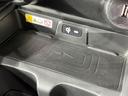 ベースグレード　禁煙車　純正メーカー９型ナビ　全周囲カメラ　衝突軽減装置　レーダークルコン　２トーン　ＬＥＤヘッドライト　ＥＴＣ　ドラレコ　ＡｐｐｌｅＣａｒＰｌａｙ　Ｂｌｕｅｔｏｏｔｈ　ハーフレザーシート（49枚目）