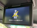 アルファード ２．５Ｓ　タイプゴールドＩＩ　純正９型ディスプレイオーディオ　両側電動ドア　１３型後席モニター　バックカメラ　衝突被害軽減システム　レーダークルーズ　禁煙車　電動リアゲート　ハーフレザーシート　コーナーセンサー　ＥＴＣ（6枚目）