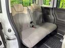 後部座席も気になるようなキズ・汚れやへたり等、大きなダメージはなく、良好な状態です。