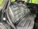 後部座席も気になるようなキズ・汚れやへたり等、大きなダメージはなく、良好な状態です。
