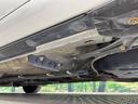 Ｆ　禁煙車　ＳＤナビ　ＥＴＣ　地デジ　ドアバイザー　電動格納ミラー　キーレスシステム　ステアリングスイッチ　プライバシーガラス　バニティーミラー（21枚目）
