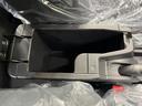 Ｘ　登録済未使用車　衝突被害軽減システム　コーナーセンサー　スマートキー　ＬＥＤヘッドライト　車線逸脱警報　オートライト　オートエアコン　オートハイビーム　ふらつき警報　プライバシーガラス　電動格納ミラー（32枚目）