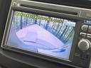 フィットハイブリッド ＲＳ　禁煙車　純正ナビ　バックカメラ　ＨＩＤヘッドライト　ビルトインＥＴＣ　クルコン　純正１６インチアルミホイール　オートエアコン　ＣＤ　ＤＶＤ再生　地デジ　パドルシフト　キーレスシステム　電動格納ミラー（4枚目）