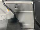 カスタムＸリミテッド　禁煙車　電動スライドドア　ポータブルナビ　スマートキー　ＨＩＤヘッドライト　ＥＴＣ　純正１５インチアルミホイール　オートエアコン　ＨＩＤフォグライト　革巻きステアリングホイール（32枚目）