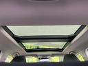 【パノラマルーフ】大型のガラスルーフ搭載で車内の解放感が一気にアップ！開放的なドライブをお楽しみいただけます。