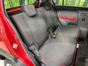 後部座席も気になるようなキズ・汚れやへたり等、大きなダメージはなく、良好な状態です。