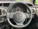 インテリアに合わせたデザインのステアリングは、運転される方のことも考え、運転しやすい形状、大きさです。是非一度、実際に触ってお確かめください。