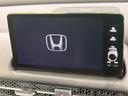 【メーカー純正ナビ】インテリアに溶け込むスタイリッシュな「専用設計」メーカーナビを装備♪視認性や操作性など基本性能にも優れ、より上質なカーライフをお楽しみいただけます。