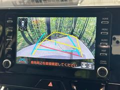 【バックカメラ】駐車時に後方がリアルタイム映像で確認できます。大型商業施設や立体駐車場での駐車時や、夜間のバック時に大活躍！運転スキルに関わらず、今や必須となった装備のひとつです！ 4