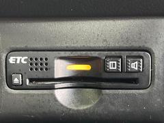 【ＥＴＣ】高速道路の料金所をストレスなく通過！話題のスポットやサービスエリアに多い「スマートIntercooler」利用時は必須のアイテムです。当店でセットアップを実施、ご納車当日からすぐにご利用いただけます！ 6
