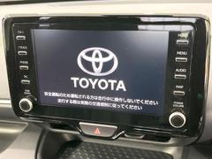 【純正８型ナビ】人気の純正ナビを装備しております。ナビの使いやすさはもちろん、オーディオ機能も充実！キャンプや旅行はもちろん、通勤や買い物など普段のドライブも楽しくなるはず♪ 3