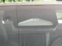 【トヨタセーフティセンス】走行中に前方の車両等を認識し、衝突しそうな時は警報とブレーキで衝突回避と被害軽減をアシスト。より安全にドライブをお楽しみいただけます。 6