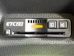 【ＥＴＣ】高速道路の料金所をストレスなく通過！話題のスポットやサービスエリアに多い「スマートIntercooler」利用時は必須のアイテムです。当店でセットアップを実施、ご納車当日からすぐにご利用いただけます！ 7