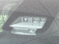 【トヨタセーフティセンス】走行中に前方の車両等を認識し、衝突しそうな時は警報とブレーキで衝突回避と被害軽減をアシスト。より安全にドライブをお楽しみいただけます。 6