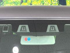 【スズキ　セーフティサポート】走行中に前方の車両等を認識し、衝突しそうな時は警報とブレーキで衝突回避と被害軽減をアシスト。より安全にドライブをお楽しみいただけます。 3