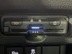 【ＥＴＣ】高速道路の料金所をストレスなく通過！話題のスポットやサービスエリアに多い「スマートIntercooler」利用時は必須のアイテムです。当店でセットアップを実施、ご納車当日からすぐにご利用いただけます！ 6