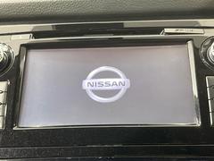 【純正ナビ】人気の純正ナビを装備。オーディオ機能も充実しており、Ｂｌｕｅｔｏｏｔｈ接続すればお持ちのスマホやＭＰ３プレイヤーの音楽を再生可能！毎日の運転がさらに楽しくなります！！ 4