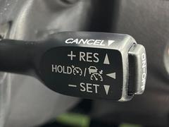 �ڥ졼�������롼������ȥ�����۹�®ƻϩ�Ǥ�Ĺ��Υ���Ԥ��ڤˡ�����ư��®�٤��ݤĥ��롼������ȥ����뤬�����ͷڸ������ƥ��Ϣ�Ȥ��������μ�ξ���Τ��Ƽִ֤��ݤĤ褦��®��Ĵ�ᤷ�Ƥ���ޤ����� 5