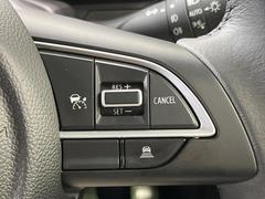 �ڥ����ץƥ��֥��롼������ȥ�����۹�®ƻϩ�Ǥ�Ĺ��Υ���Ԥ��ڤˡ�����ư��®�٤��ݤĥ��롼������ȥ����뤬�����ͷڸ������ƥ��Ϣ�Ȥ��������μ�ξ���Τ��Ƽִ֤��ݤĤ褦��®��Ĵ�ᤷ�Ƥ���ޤ����� 4