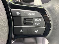 �ڥ����ץƥ��֥��롼������ȥ�����۹�®ƻϩ�Ǥ�Ĺ��Υ���Ԥ��ڤˡ�����ư��®�٤��ݤĥ��롼������ȥ����뤬�����ͷڸ������ƥ��Ϣ�Ȥ��������μ�ξ���Τ��Ƽִ֤��ݤĤ褦��®��Ĵ�ᤷ�Ƥ���ޤ����� 6