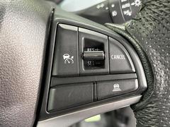 �ڥ����ץƥ��֥��롼������ȥ�����۹�®ƻϩ�Ǥ�Ĺ��Υ���Ԥ��ڤˡ�����ư��®�٤��ݤĥ��롼������ȥ����뤬�����ͷڸ������ƥ��Ϣ�Ȥ��������μ�ξ���Τ��Ƽִ֤��ݤĤ褦��®��Ĵ�ᤷ�Ƥ���ޤ����� 6