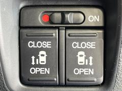 ��ξ¦�ѥ���饤�ɥɥ��ۥ��ޡ��ȥ����䱿ž�ʤΥ����å��Ǹ���ξ¦���饤�ɥɥ��γ��Ĥ���ǽ����ư�������Ϥ�����ƥɥ��򳫤���ɬ�פ�̵���������ʤ����ͤǤ��ñ�˳����Ĥ�Ǥ���Ŭ�Ǥ��� 6