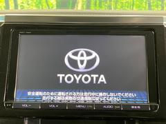 �ڽ��������ʥӡۿ͵��ν����ʥӤ������������ǥ�����ǽ�⽼�¤��Ƥ��ꡢ�£�������������³����Ф������Υ��ޥۤ�ͣУ��ץ쥤�䡼�β��ڤ������ǽ�������α�ž������˳ڤ����ʤ�ޤ����� 3