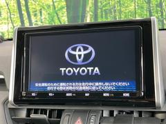 �ڽ��������ʥӡۿ͵��ν����ʥӤ������������ǥ�����ǽ�⽼�¤��Ƥ��ꡢ�£�������������³����Ф������Υ��ޥۤ�ͣУ��ץ쥤�䡼�β��ڤ������ǽ�������α�ž������˳ڤ����ʤ�ޤ����� 4