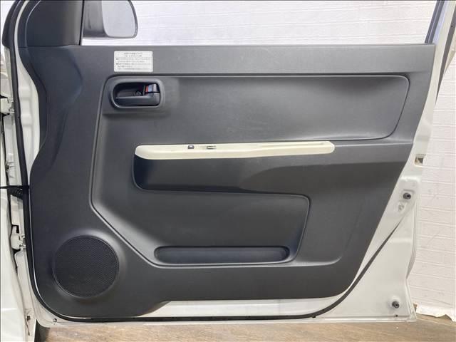 アルト Ｆ　ナビ　ワンセグＴＶ　ＣＤ再生　Ｂｌｕｅｔｏｏｔｈ対応　ＥＴＣ車載器　ＡＢＳ　Ｗエアバック　横滑り防止装置　衝突安全ボディ　盗難防止装置　キーレスエントリー（22枚目）