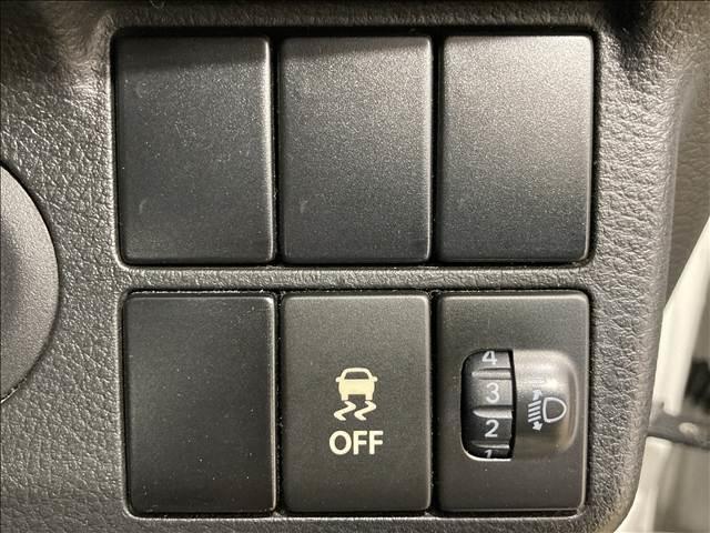 アルト Ｆ　ナビ　ワンセグＴＶ　ＣＤ再生　Ｂｌｕｅｔｏｏｔｈ対応　ＥＴＣ車載器　ＡＢＳ　Ｗエアバック　横滑り防止装置　衝突安全ボディ　盗難防止装置　キーレスエントリー（27枚目）