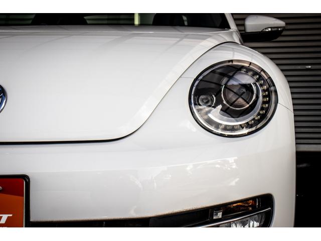 ザ・ビートル デザインレザーパッケージ　地デジフルセグ　１オーナー車　ＡＵＸ　助手席エアバッグ　盗難防止　ｂｌｕｅｔｏｏｔｈ　禁煙　本革シート　運転席エアバッグ　ＨＤＤナビ　パワーウィンドウ　ＡＢＳ　パワーステアリング　ナビＴＶ（7枚目）