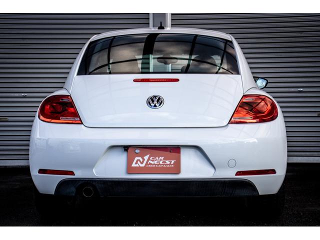 ザ・ビートル デザインレザーパッケージ　地デジフルセグ　１オーナー車　ＡＵＸ　助手席エアバッグ　盗難防止　ｂｌｕｅｔｏｏｔｈ　禁煙　本革シート　運転席エアバッグ　ＨＤＤナビ　パワーウィンドウ　ＡＢＳ　パワーステアリング　ナビＴＶ（10枚目）