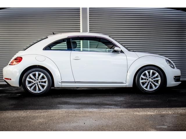 ザ・ビートル デザインレザーパッケージ　地デジフルセグ　１オーナー車　ＡＵＸ　助手席エアバッグ　盗難防止　ｂｌｕｅｔｏｏｔｈ　禁煙　本革シート　運転席エアバッグ　ＨＤＤナビ　パワーウィンドウ　ＡＢＳ　パワーステアリング　ナビＴＶ（15枚目）