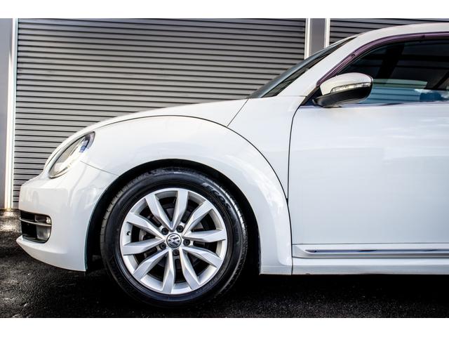 ザ・ビートル デザインレザーパッケージ　地デジフルセグ　１オーナー車　ＡＵＸ　助手席エアバッグ　盗難防止　ｂｌｕｅｔｏｏｔｈ　禁煙　本革シート　運転席エアバッグ　ＨＤＤナビ　パワーウィンドウ　ＡＢＳ　パワーステアリング　ナビＴＶ（17枚目）