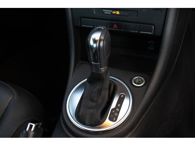 ザ・ビートル デザインレザーパッケージ　地デジフルセグ　１オーナー車　ＡＵＸ　助手席エアバッグ　盗難防止　ｂｌｕｅｔｏｏｔｈ　禁煙　本革シート　運転席エアバッグ　ＨＤＤナビ　パワーウィンドウ　ＡＢＳ　パワーステアリング　ナビＴＶ（32枚目）