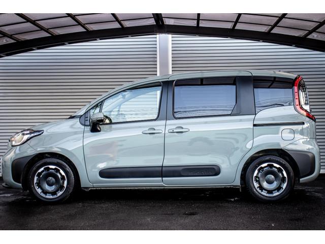 シエンタ ハイブリッドＺ　カーテンエアバック　コーナーソナー　パノラマカメラ　Ｂｌｕｅｔｏｏｔｈオーディオ　アクティブクルーズコントロール　ナビ付　盗難防止システム　ＬＤＡ　ＳＤ　衝突安全ボディ　横滑り防止機能　ＥＴＣ装備（12枚目）