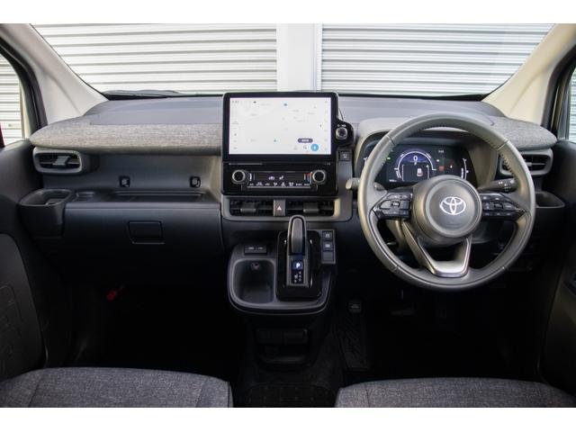 シエンタ ハイブリッドＺ　カーテンエアバック　コーナーソナー　パノラマカメラ　Ｂｌｕｅｔｏｏｔｈオーディオ　アクティブクルーズコントロール　ナビ付　盗難防止システム　ＬＤＡ　ＳＤ　衝突安全ボディ　横滑り防止機能　ＥＴＣ装備（17枚目）