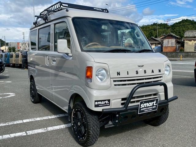 NV100クリッパーバン DX GLエマージェンシーブレーキパッケージ 4WD smartアウトドアカスタムスタイル(4枚目)