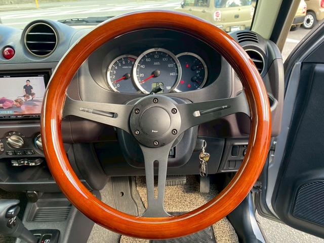 パジェロミニ ＸＲ　ｓｍａｒｔアウトドアカスタムスタイル　左ステップ修復（20枚目）