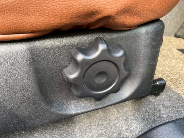 パジェロミニ ＸＲ　ｓｍａｒｔアウトドアカスタムスタイル　左ステップ修復（31枚目）