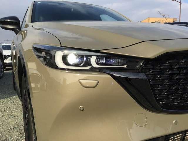 ＣＸ－５ ２．２　ＸＤ　スポーツ　アピアランス　ディーゼルターボ　ナビ／ＣａｒＰｌａｙ／ＢＯＳＥ／全方位モニタ／衝突軽減　Ｂｌｕｅｔｏｏｔｈオーディオ　レーダークルーズコントロール　電動シート　横滑り防止　シートヒーター　キーレス　ＥＴＣ　オートマチックハイビーム（10枚目）