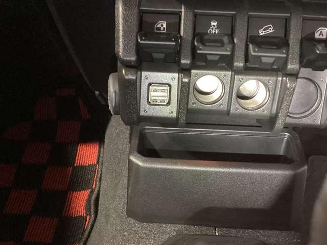 ジムニー ６６０　ＸＣ　４ＷＤ　シートヒータークルーズコントロールヒルデ　デュアルセンサーブレーキＳ　Ｗエアバッグ　ＡＵＴＯエアコン　パワーウィンドゥ　ＥＴＣ付　スマキー　アクティブクルーズコントロール　セキュリティアラーム　アルミ（16枚目）
