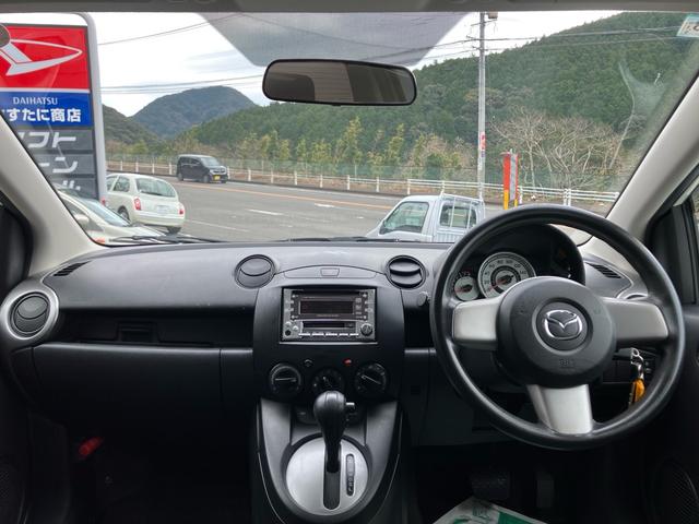 デミオ １３Ｃ　キーレスエントリー／ＣＤ再生／車検令和９年８月（2枚目）