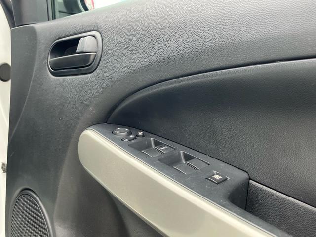 デミオ １３Ｃ　キーレスエントリー／ＣＤ再生／車検令和９年８月（10枚目）