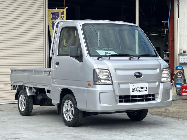 サンバートラック ＴＢ　リフレッシュカー／４ＷＤ／マニュアル５速／三方開／エアコン／アルミホイール／オールペン（3枚目）