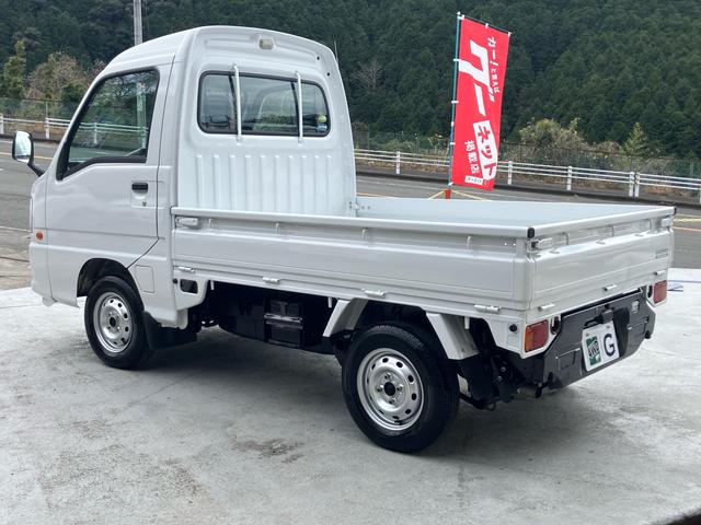 サンバートラック 赤帽　４ＷＤ／ハイルーフ車／リフレッシュカー／マニュアル５速／三方開／運転席エアバッグ／キーレス／集中ドアロック／オールペンクリア塗装仕上（22枚目）