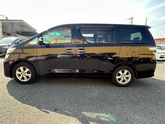 ヴェルファイア ２．４Ｘ　フルフラットシート　デュアルエアコン　Ｂカメ　サイドエアバック　盗難防止　スマートキープッシュスタート　ＥＳＣ　Ｗエアバッグ　ＡＢＳ　キーレス　３列シ－ト　ミュージックプレイヤー接続可（14枚目）