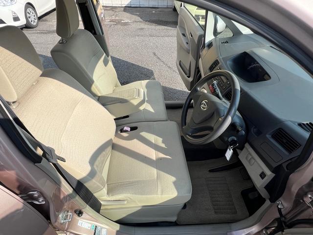 ムーヴ Ｌ　ＥＣＯモード　キーレスリモコン　運転席パワーウインドウ　盗難防止付き　オ－トエアコン　エアバック　ＡＢＳ付き　フルフラットシート　パワステ　ベンチシート　衝突安全ボディ　２エアバッグ（17枚目）