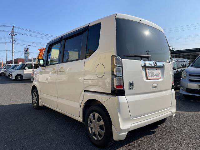 Ｎ－ＢＯＸ Ｇ・Ｌパッケージ　アイドリングストップ車　ダブルエアバック　ＡＡＣ　キーレスエントリー　スマキー　イモビライザー　横滑り防止　ベンチシート　ＡＢＳ　衝突安全ボディ　パワーステアリング　パワーウィンドウ　エアＢ（13枚目）